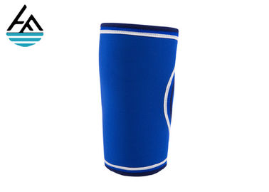China Blue Weightlifting Neoprene Elbow Sleeve , Protective Compression Elbow Support factory